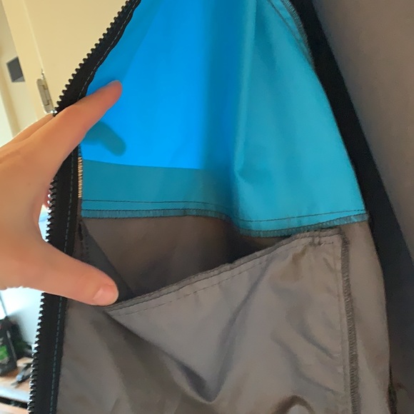 Running jacket, size M - Picture 7 of 12